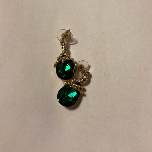 3/$10 SALE Green Snake Earrings - Picture 1 of 5